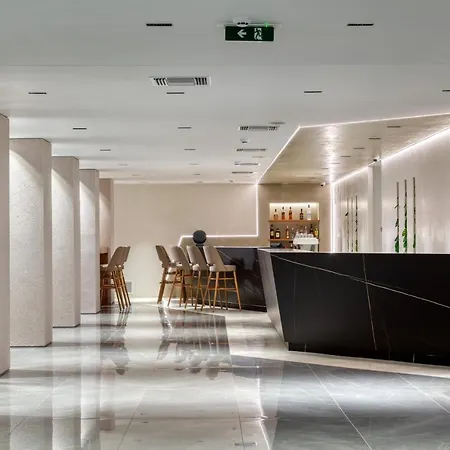 & Hotel Gythio