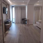 & ホテル