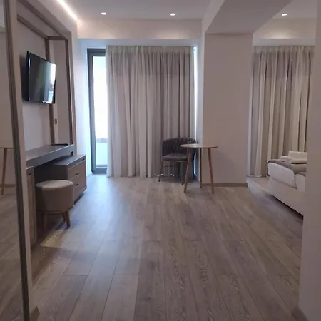 & Hotel