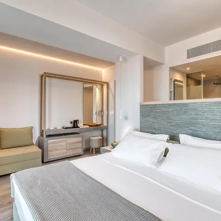 & Hotel 4*