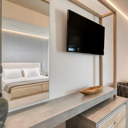 & Hotel Gythio